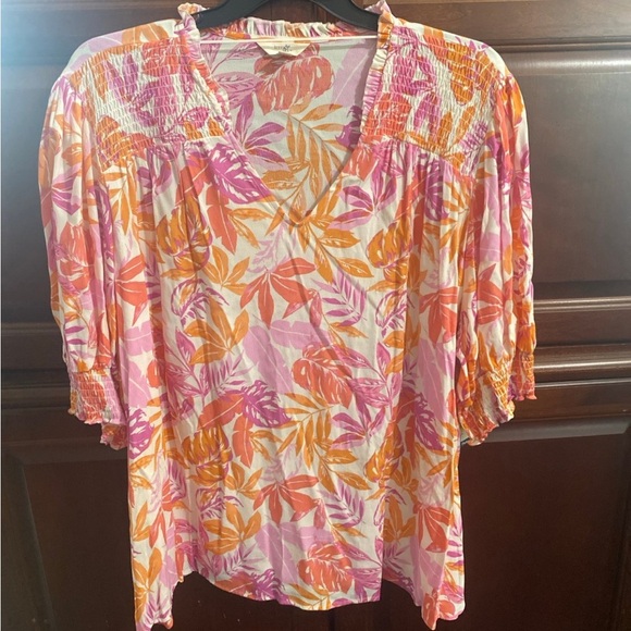 Terra and Sky woman’s top. - Picture 2 of 2